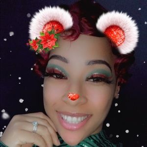 Meet your Posher, Ebony